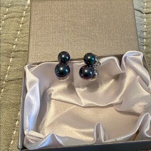 Iridescent Black Pearl Double-Stud Earrings - Women Jewelry